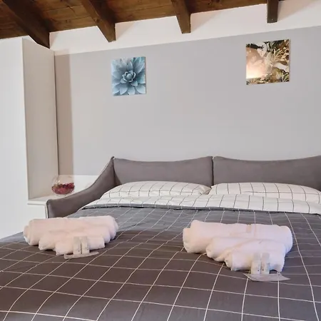 Apartment 10' From Malpensa Casa Moderna, Netflix & Wi-fi *